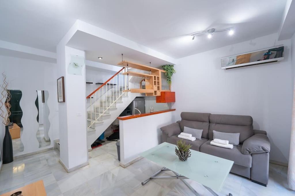 Apartamento Junto A Las Setas De Sevilla Екстериор снимка